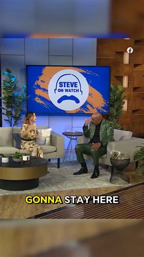 Trying Not To Laugh While Steve Does Face Yoga? Good Luck! #SteveHarvey | Steve Harvey