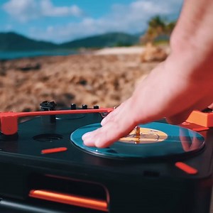 Soak up the sun and the dope scratching sounds of DJ Colossus in the newest episode of #CutsAbroad. | BPM Supreme