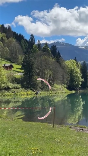 what a landing 🫡 #ytstudio #paragliding #redbull #youtube #skydiving #kite #shorts #acrobatics