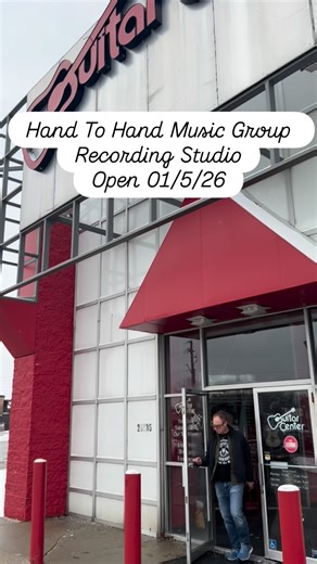 Mr Make Da YN’s Trap Again 🖐🏾 on Instagram: "2026 Im Starting My Year Off Positive pushing for greatness pushing for better for myself Believing in myself Manifesting Self Investing…. Ps Can’t knowbody hold 🫵🏾 back but 🫵🏾 #happynewyears #2026 #fyp"