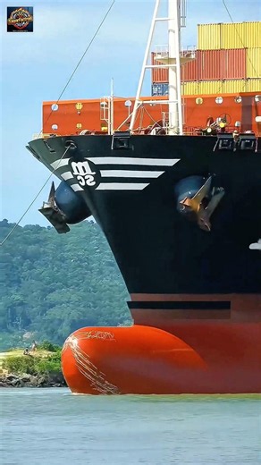 The Strange “Nose” on Ships That Saves Millions in Fuel! 🚢 (Hidden Science Explained)