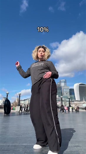 mám přidat tenhle bomby dance i na mých 100% z Londýna?🤪 #dance #london #czech #tynkathedancer