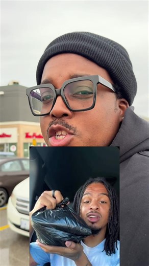 Is this best Chinese food in the Toronto Jane and finch area ? It’s not. C level place. This was more of a throwback video. Wings weren’t winging on the day but the fried rice and chicken ball were decent. Chilli oil it down, plum sauce etc and you’re good to go. #toronto #chinesefood #torontofood