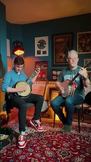 Kingfishr band’s Eoghan McGrath on Nechville and Deering plectrum banjos. Seanamhac Tube Station