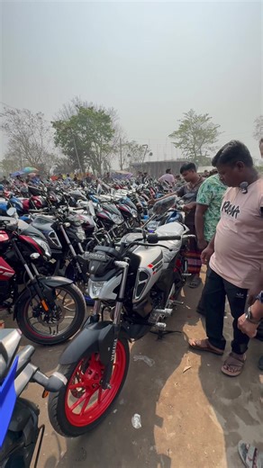 Discover the Yamaha FZS V4 Motorcycle