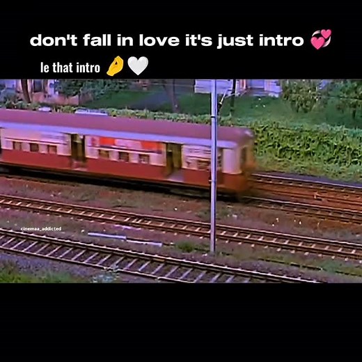 తెలుగు సినిమా on Instagram: "Movie:-sakhi (2000) sakhi movie hero heroine intro love scene  #sakhi #maniratnam #love scene bgm"