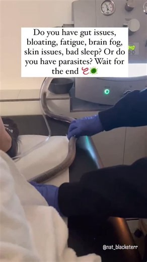 Danica on Instagram: "EVERYONE DEWORMS BUT AMERICA 😭👇 "Parasites have killed more people in human history than all wars." -National Geographic There are 3 main types of parasites: 🦠 Protozoa (like amoebas) 🪱 Helminths (tapeworms, flukes, roundworms) 🪳 Ectoparasites (think lice, mites, etc) Let’s talk about the worst ones— TAPEWORMS: 🔹 Can grow over 30 feet long 🔹 Attach to your gut wall and steal your nutrients 🔹 Lay eggs that exit through your rectum 🔹 Can live up to 30 YEARS inside yo