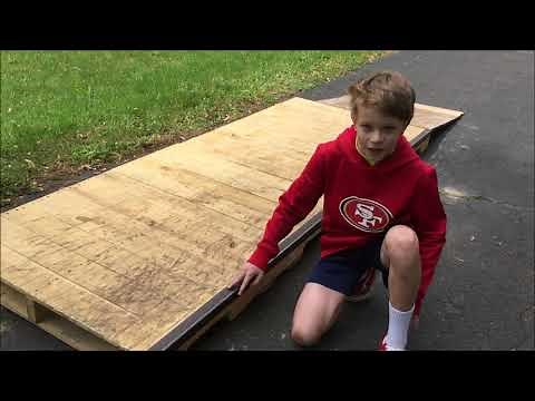 $6 DIY Skateboard manny pad made with 2 pallets, a bedframe and scrap wood