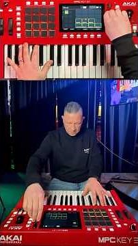 Andy Mac makes a beat with the new Native Instruments integration in @Akai_Pro's MPC3 🎛️ 🎹