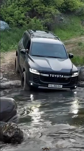 Toyota Land Cruiser LC300 | Off-Road King 🦾🔥#LandCruiser #Toyota #LC300 #OffRoad #4x4 #OffRoadKing