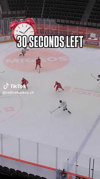 U16 Elit Last Minute Equalizer in Ice Hockey Match