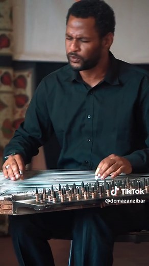 Authentic Taarab Music from Zanzibar: Sing with Emotion