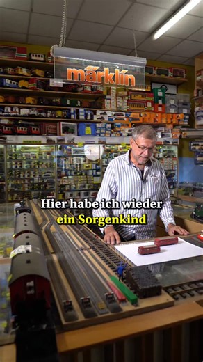 Hartmut Weidemann on Instagram: "Modellbahn Reparatur die zweite🚂 Neben den neuesten Modellen finden Sie auch jede Menge Gebrauchtwaren zu günstigen Preisen bei uns im Laden: *Modellbahnen am Mierendorffplatz* Mierendorffplatz 16, 10589 Berlin Und auf unserer Website - Link in der Bio. #modellbahn #modelleisenbahn #modellbahnenberlin"