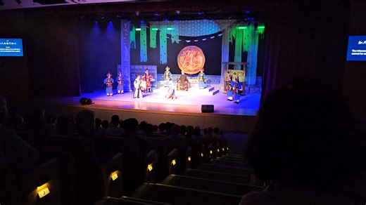 Teochew Opera [R] Such a sad story that one would need a packet of tissues (if you understand). The Sole Survivor of the Zhao Family. Er Woo Amateur Musical & Dramatic Association | Victor Yue