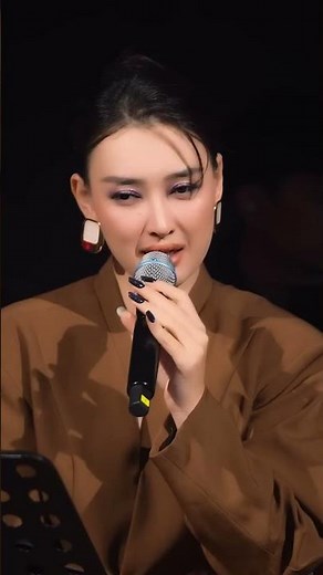 Kìa ngàn ngôi sao lung linh.. GIÓ ĐÊM QUA ĐƯỜNG - CHU THÚY QUỲNH Live Mới Nhất Lọt Top Trending 2026