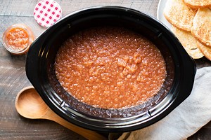 Slow Cooker Cinnamon Applesauce