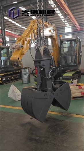 The chamshell bucket is currently undergoing a rest run