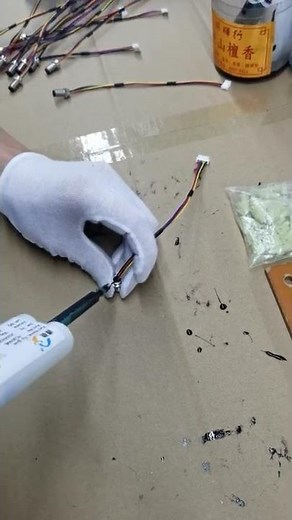 How to Install M8 Connector Wire - Glue Filling