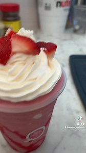 FRAPPE DE FRESA 🍓 LosCocos Frappe & Açai | Los coco’s food truck