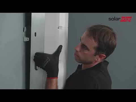SolarEdge Home Hub Inverter - Three Phase: Unpacking and Mounting