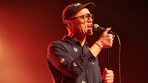 Michael Shannon channels Michael Stipe at passionate R.E.M. tribute concert in Milwaukee