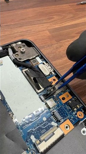 Lenovo laptop keyboard replacement repair.