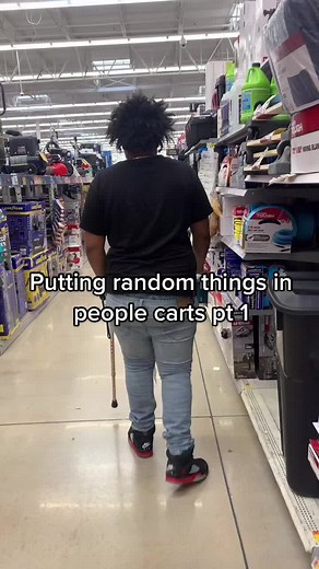 🤣🤣🤣#fypシ #fyp #foryoupage #walmart #pranks #xyzbca #likes #viral
