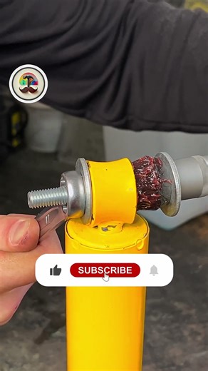 Mechanics, This Is Gold! Shock and Bolt Trick #car