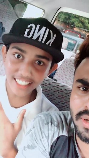 Youtube එකේ talk with Heshitha බලන්න 🤘🏻 විඩියෝව ආතල් ගොඩයි #heshitha #talkwithheshitha#rajitha