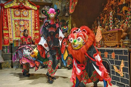 Neither dragon nor lion – it’s the Hakka Qilin or Chinese unicorn dance