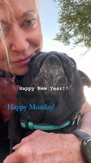 Trudy Ireland on Instagram: "My posse and I wish you a Very Happy New Year!!! 2023 is going to be incredible!!! #2023 #happy #newyear #happynewyear"