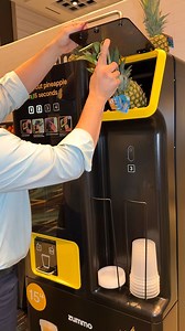 The Zummo ISLA Z26 machine turns a whole pineapple into perfectly cut pieces in seconds. It automates peeling, coring, and slicing with precision and no manual prep or no inconsistency. Supermarkets use this tech for fast, uniform fruit prep. #Pineapple #PineappleCutter #FreshProduce #GroceryStore #Supermarket | Gadget Glimpse