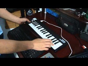 AMW MINI 32 (AKM 320) Controlador MIDI / MIDI Controller