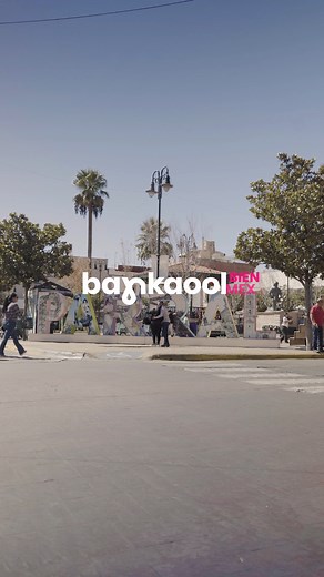 “Pa’ gente buena Chihuahua que es valiente, noble y leal” y de ahí mero es la primera persona en estrenar su iPhone 17 pro. 📱 Sigan pendientes a nuestras redes para más dinámicas Bien Mexas que motivan el ahorro y las inversiones. 🤑 Bankaool: de Chihuahua pa’l mundo. 🤠 | Bankaool