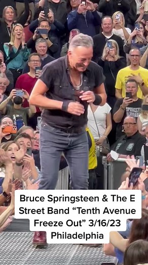 Bruce Springsteen and The E Street Band Live Performance in Philadelphia
