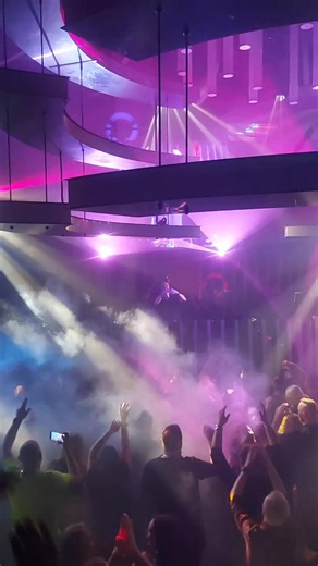 Dance Moves at Energy2000 Club with Kate Perry & Snap