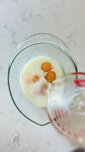 96K views · 158 reactions | Let’s make a breakfast casserole with home fries, chorizo, veggies and eggs. This is one of my family’s favorite breakfast bakes. #EasyRecipes #breakfastideas #recipeshare #brunch #breakfast #eggs #recipeoftheday #mealprepideas #eggrecipe | Weekend Craft | Facebook