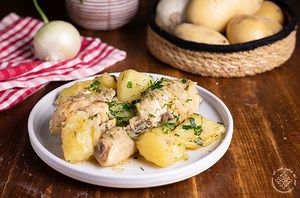 Pollo in umido con patate in bianco - Blog di Il caldo sapore del sud