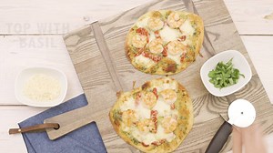 33K views · 470 reactions | Shrimp and Pesto Naan Pizza is a feast for the eyes and stomach! Full recipe --> https://goo.gl/XRDeZH | Dish on Fish | Facebook