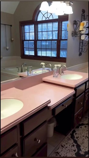 Master bath flip🛁 So many more projects coming up👷🏻‍♀️ What’s your fav room to see remodeled?! #bathroomremodel #bathroomrenovation #bathroomdesign | Life as KristinaB