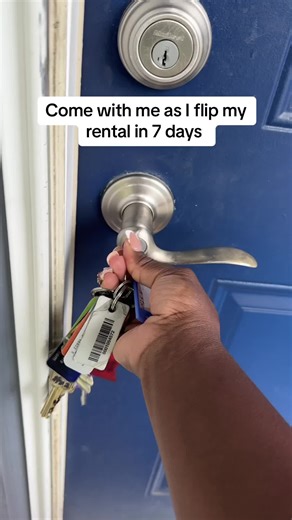 Always here how you can make money in real estate, but what about when you lose it? Come with me as I get a property ready in 7 days for my new tenants as the previous ones dirty my home. . . . #landlord #realestate #realestateinvesting #passiveincometips #passiveincome #homeowner #homeownership #flips
