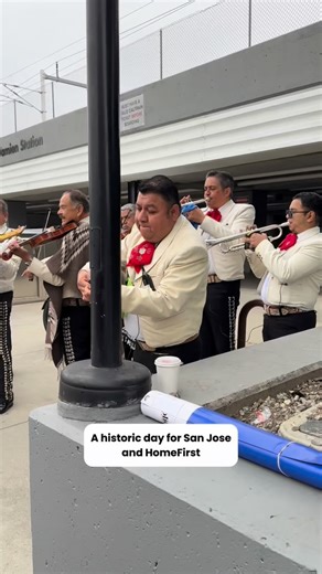 HomeFirst launches on-site case management at Tamien Apartments ✨ This marks a historic moment for San José and HomeFirst. Tamien Apartments is VTA’s first new public, transit-oriented housing community in over 20 years, bringing 135 affordable homes to the Tamien neighborhood. HomeFirst will provide on-site case management to 67 homes, helping residents stay housed, supported, and connected. Located next to the Tamien Light Rail Station, between Willow Glen and Alma, the community also includes