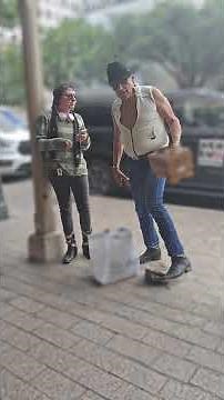 Jonathan Joss shining shoes at the KOTH revival