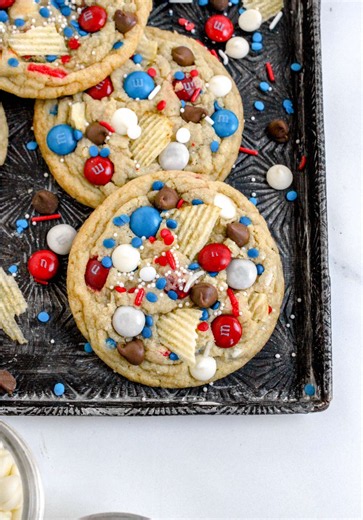 After seeing so many of you make my Christmas Kitchen Sink Cookies & add potato chips I had to try, & WOW these are they delicious 🤤 these are truly the best sweet/salty cookie & are perfect to make for any picnic, pool party or just summer day ☀️ for the recipe click the link in my bio & search Cook Out Kitchen Sink Cookies or google Cook Out Kitchen Sink Cookies My Messy Kitchen #recipes #cookies #recipesoftiktok #fyp #cookie