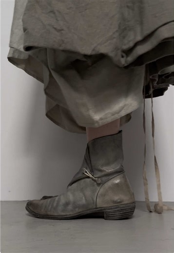 Carol Christian Poell hockeye boots ~ sharp structure and stone shades #carolchristianpoel