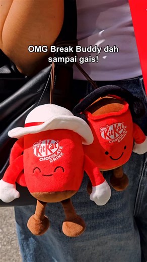 30 reactions · 3 comments | Nak cari teman take a break?  Haaa dapatkan Break Buddy korang dengan pembelian KitKat® Chocolate Drink Giant Pack! Siap ada 4 rekaan yang comel untuk style yang berbeza tau. Bolehlah rilek kat mana-mana dengan Break Buddy korang!  #KITKATMalaysia #KITKATChocolateDrink #JomRilekMinumKITKAT | KitKat | Facebook