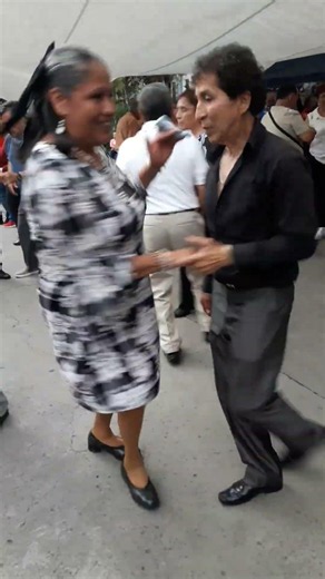 Experience dances too. 👀💃🕺🏿😀 #foryou #mexico #california #cancunmexico