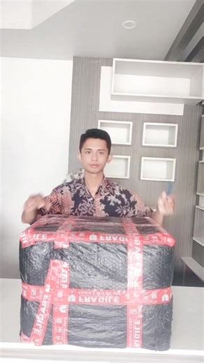 esthetic_quotes on Instagram: "Unboxing paket laptop lagi nih teman-teman AsMart Digital LAPTOP HP Elitebook 840 G6 Slim, BERGARANSI, Super Kebut, Keyboard Backlit, Bisa Lurus 120°, Grade A, Original, Bodi Tipis, Ringan, Batre Kuat, Siap Kerja Berat, Coding, Desain, Games. Spesifikasi 💿Prosesor Core i5-8365U 📀Vga UHD Graphics 620 🔵 Windows 11 Pro 64 Bit 🎫Ram 8 GB SSD 256 GB 💻Layar IPS 14" FHD 🔋Batre 5 jam On Camera Cas, Tas, Mouse, Unit Harga : PM Wa 081918375584 https://wa.me/message/3R4X