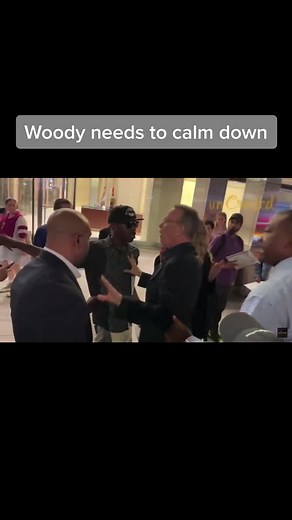 #AEHolidayCard #AmazonSavingSpree #tomhanks #woody #funny #fyp #fypシ #fypage #fypシ゚viral #foryou #foryoupage #tiktok #viral #trending #xyzbca #justforfun #jesuslovesyou #jesusisking