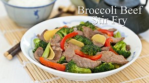 This tasty and colorful Broccoli Beef Stir-Fry only needs to be accompanied by a bowl of steamed rice for a quick and delicious meal. Get recipe --> https://www.rotinrice.com/broccoli-beef-stir-fry/ | Malaysian Chinese Kitchen